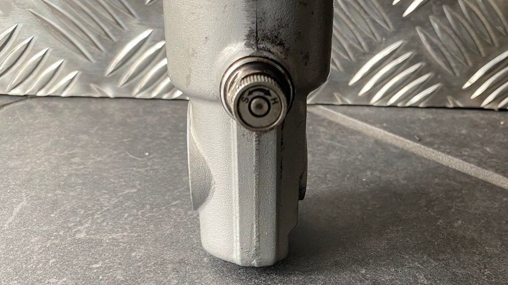 Harley Davidson Sportster oder Dyna 39 mm Gabel verstellbar Doppelbremse REF OEM 45943-00 & 45944-00