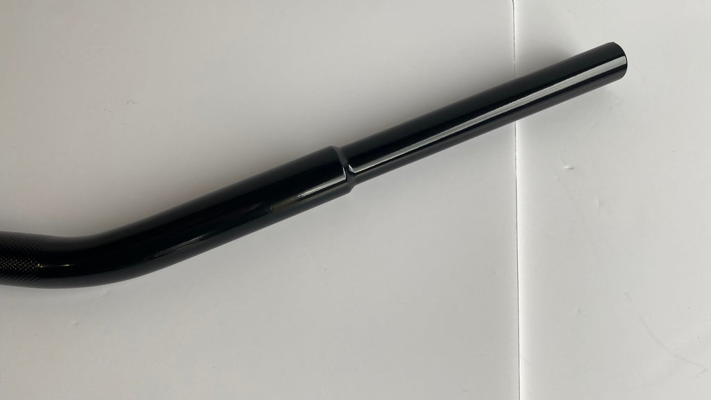 Guidon Drag Bar noir 1-1/4 pouces Dyna Fat Bob Harley Davidson REF OEM 56959-08A