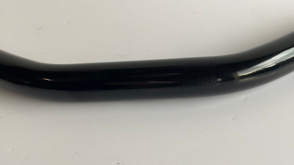 Guidon Drag Bar noir 1-1/4 pouces Dyna Fat Bob Harley Davidson REF OEM 56959-08A