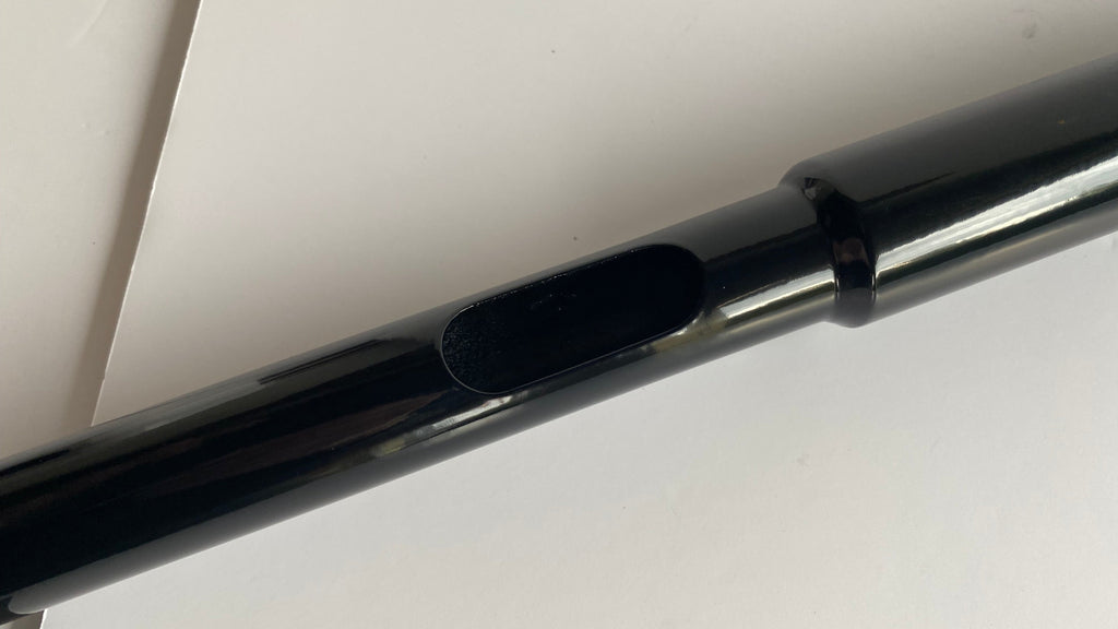 Guidon Drag Bar noir 1-1/4 pouces Dyna Fat Bob Harley Davidson REF OEM 56959-08A