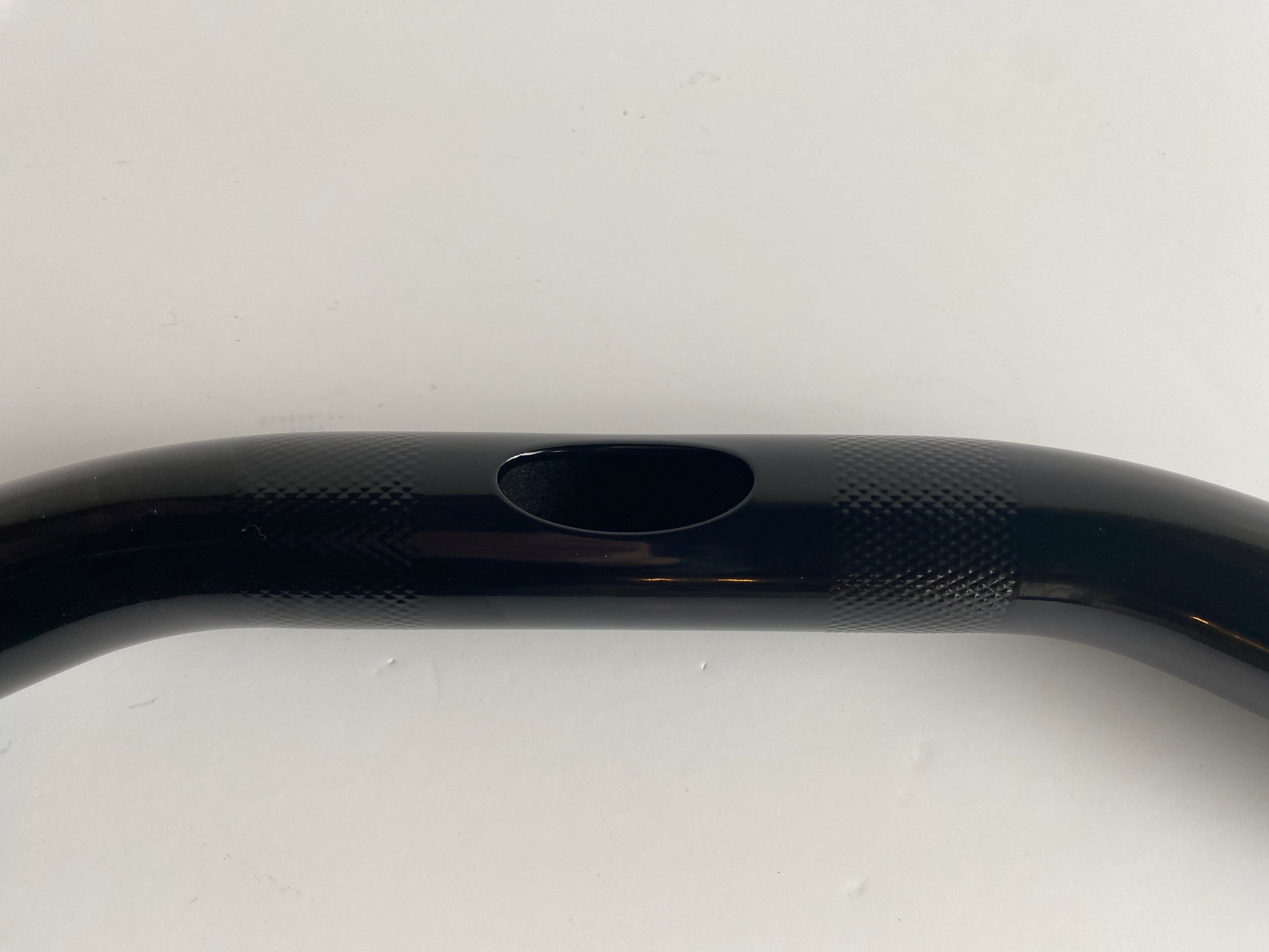 Guidon Drag Bar noir 1-1/4 pouces Dyna Fat Bob Harley Davidson REF OEM 56959-08A