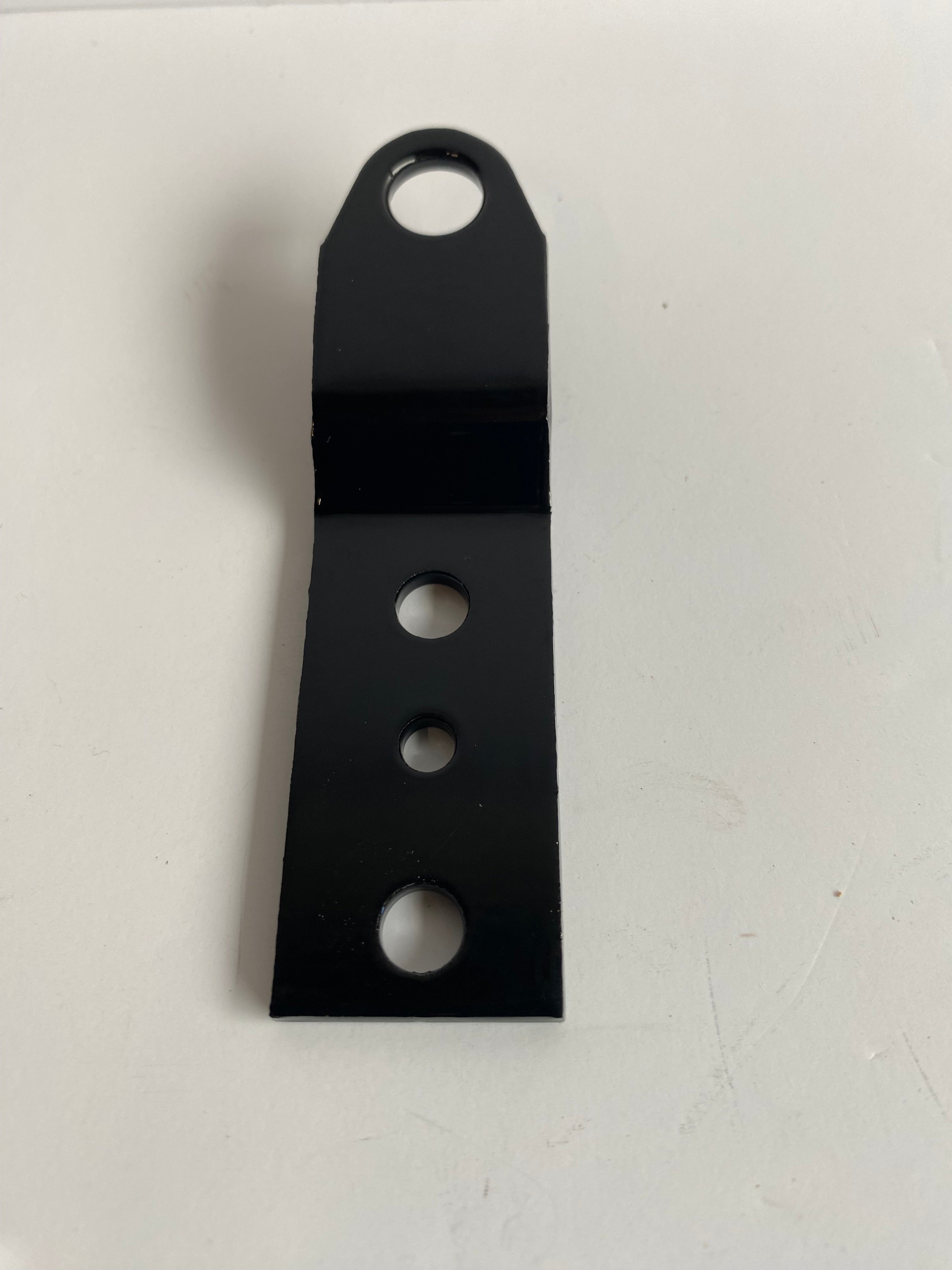 Patte de fixation noire pour selle Harley Davidson REF OEM 51740-10