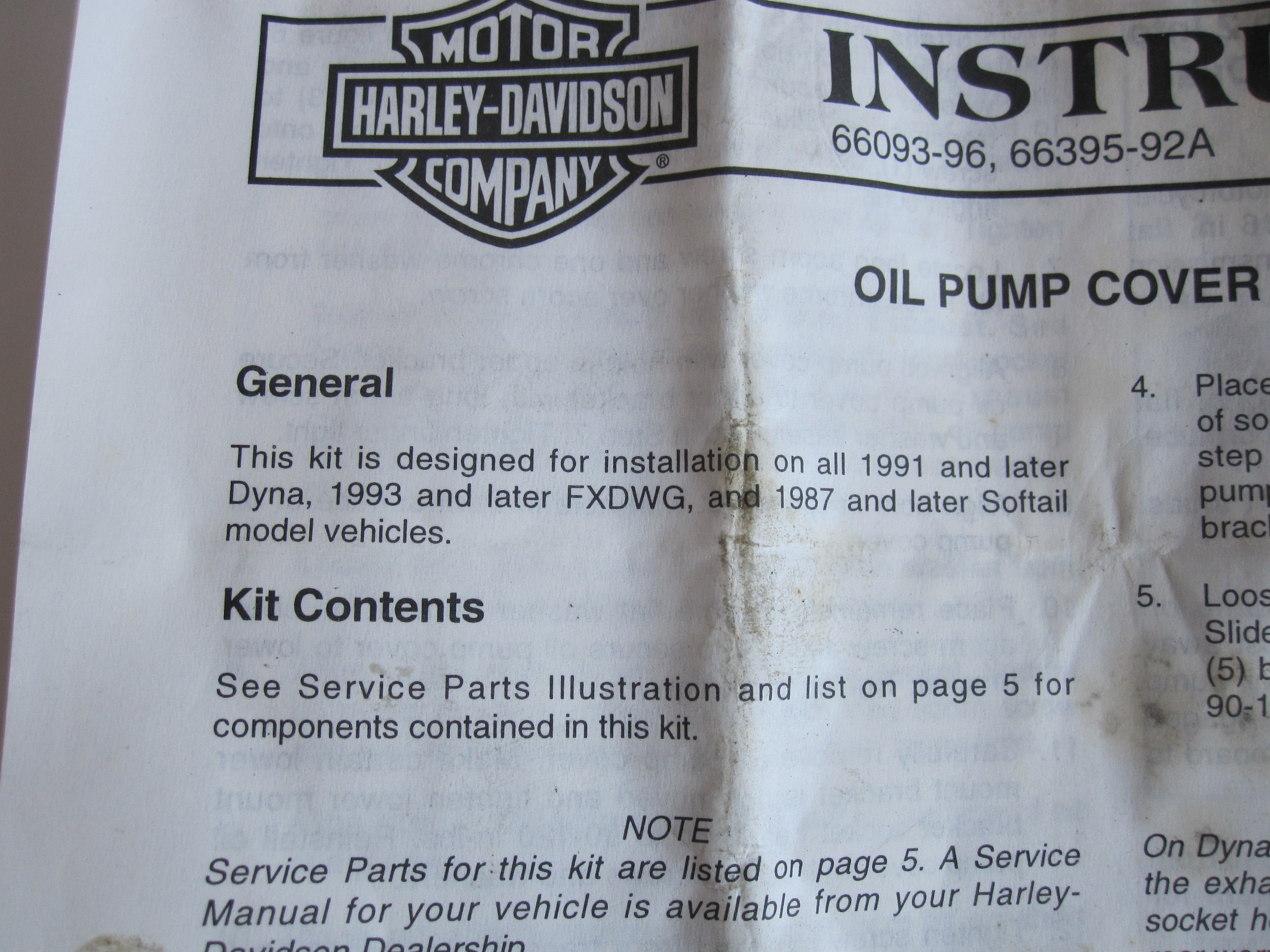 Kit de fixation cache pompe à huile Harley Davidson REF 66093-96 & 66395-92A