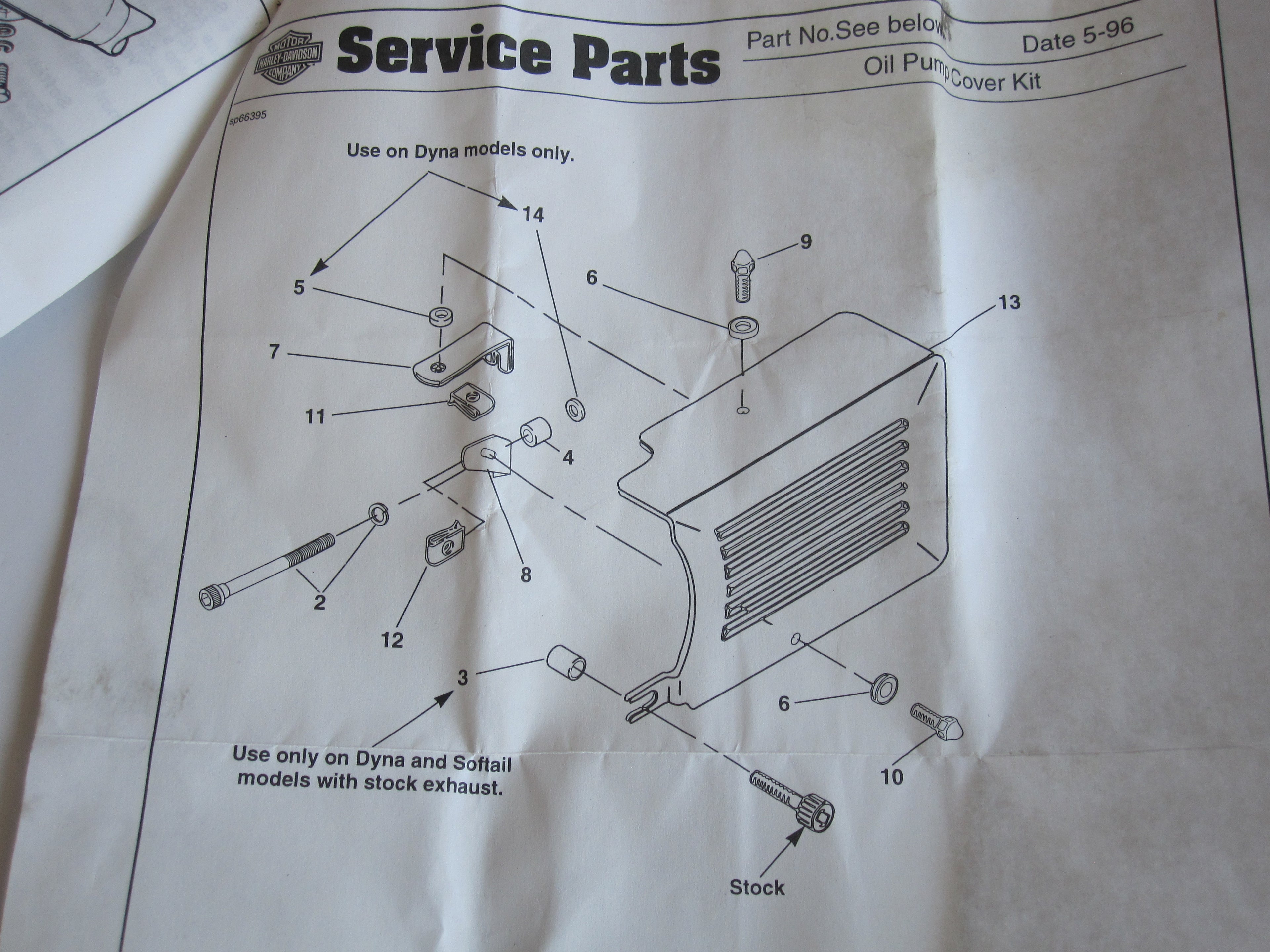Kit de fixation cache pompe à huile Harley Davidson REF 66093-96 & 66395-92A