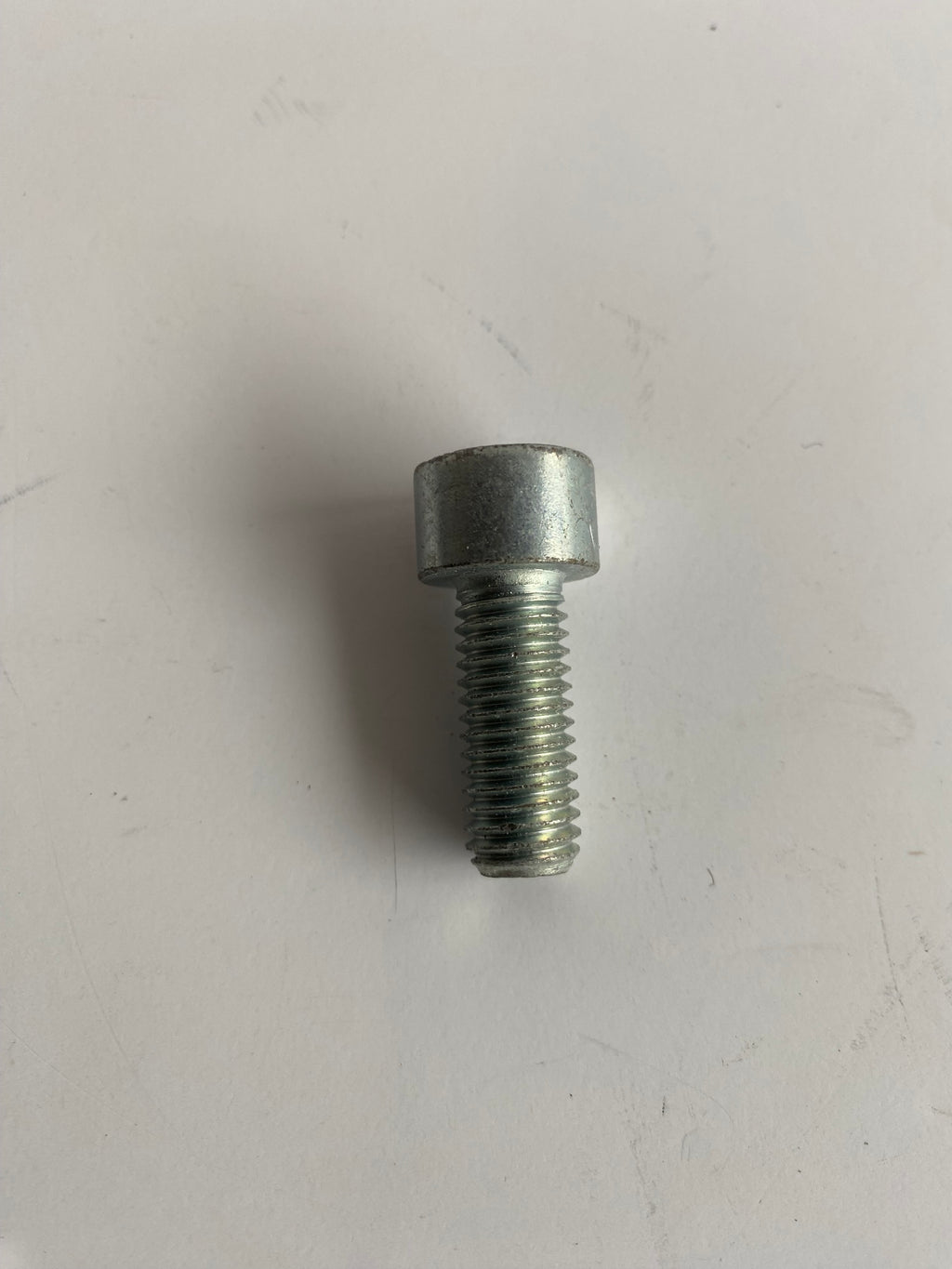 Vis BTR support moteur Vrod Harley Davidson REF OEM 3701M