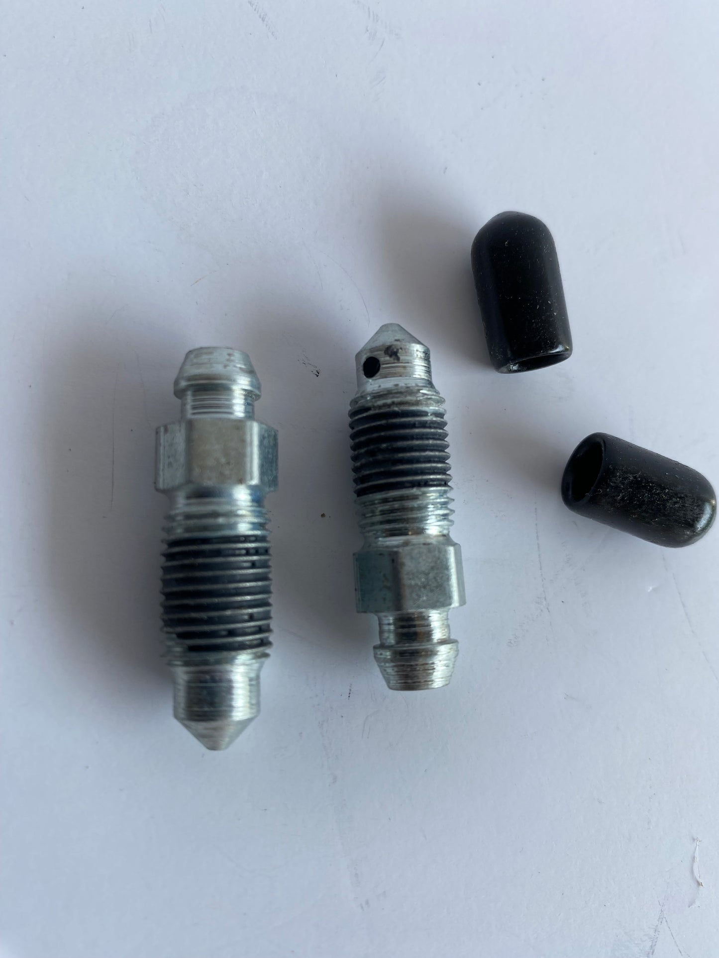 Harley Davidson Brake Caliper Bleeder Screw REF RUSSELL: 40526