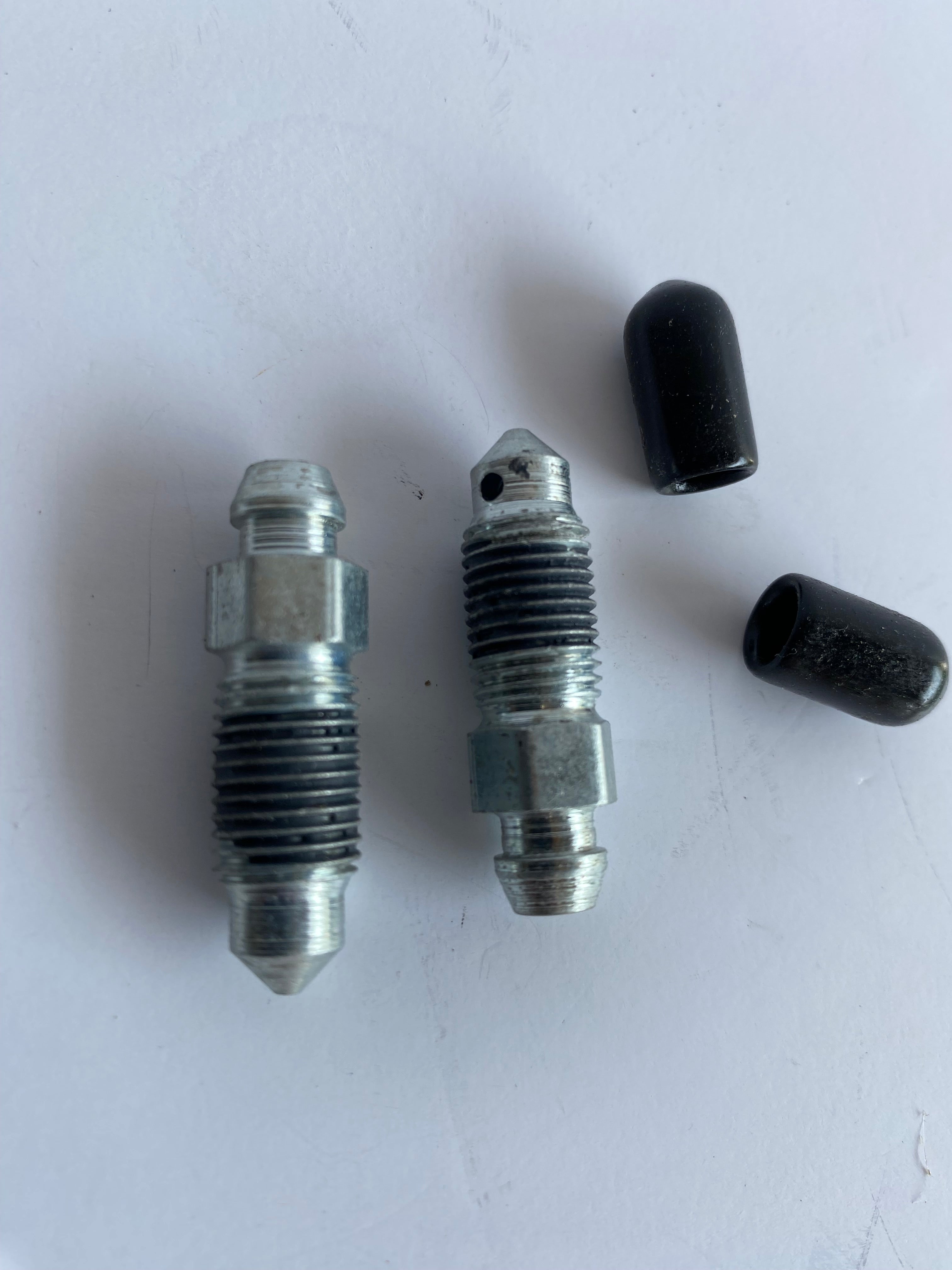 Harley Davidson Brake Caliper Bleeder Screw REF RUSSELL: 40526