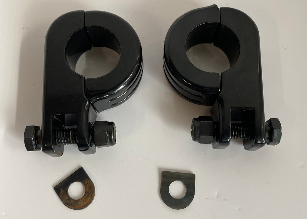 Satz schwarzer Fußrastenhalterungen für Harley Davidson Sturzbügel REF MCS 515298