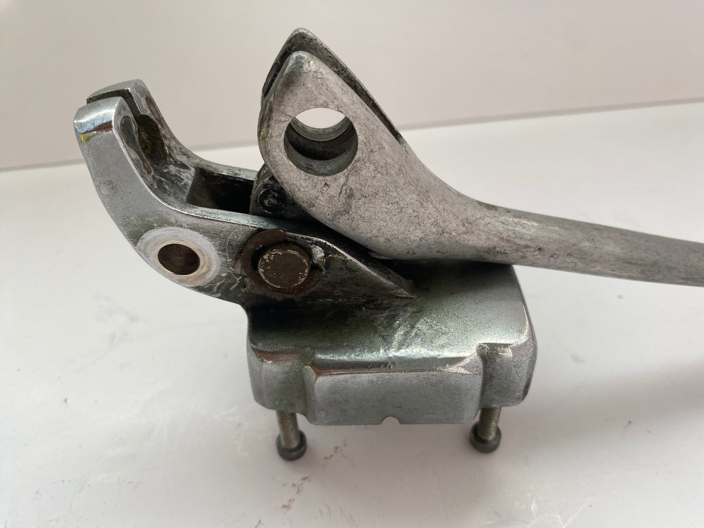 Support de levier + levier embrayage Shovelhead Harley Davidson REF OEM 38609-72