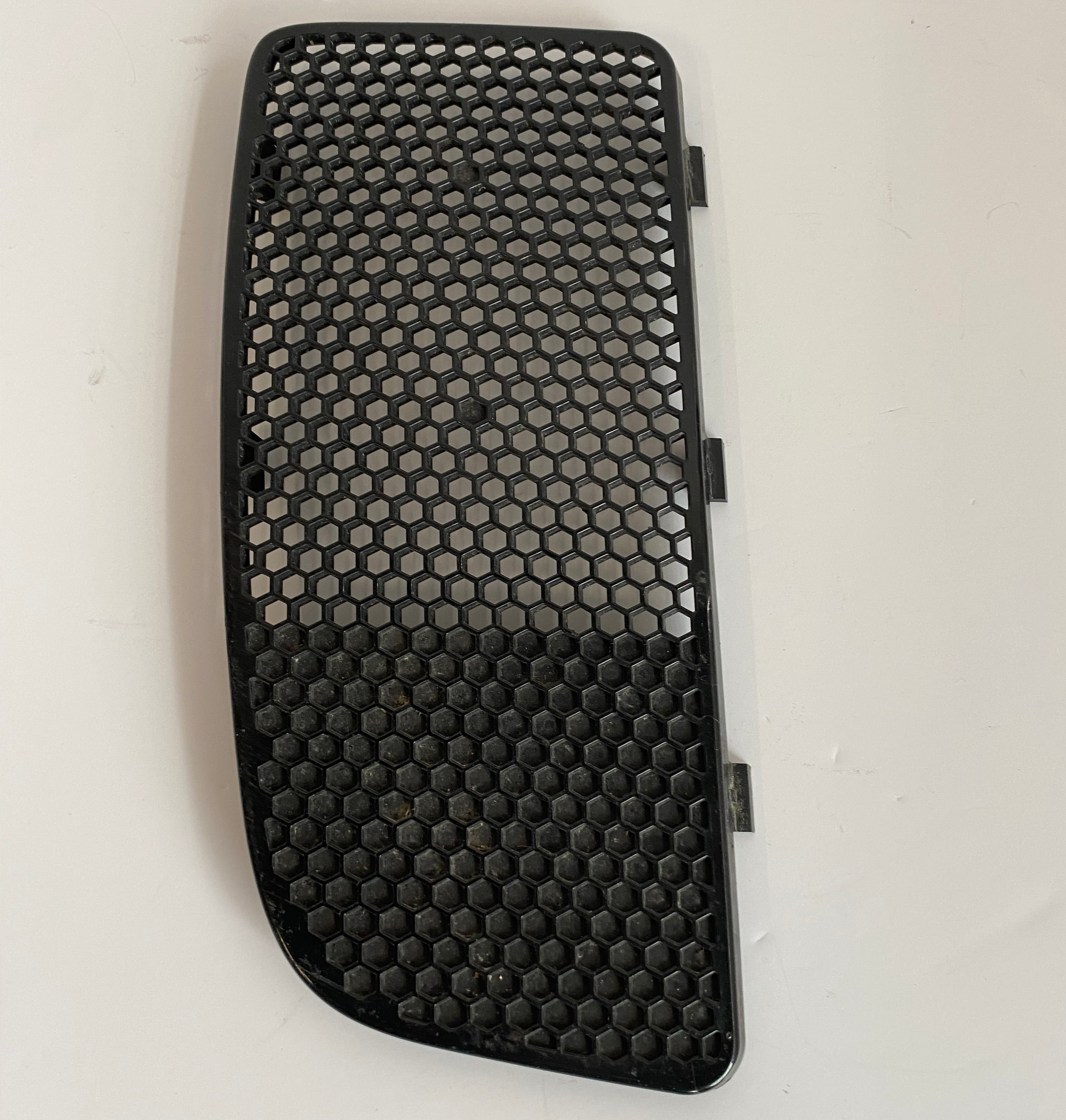 Grille droite radiateur eau Touring Harley Davidson REF OEM 57100152