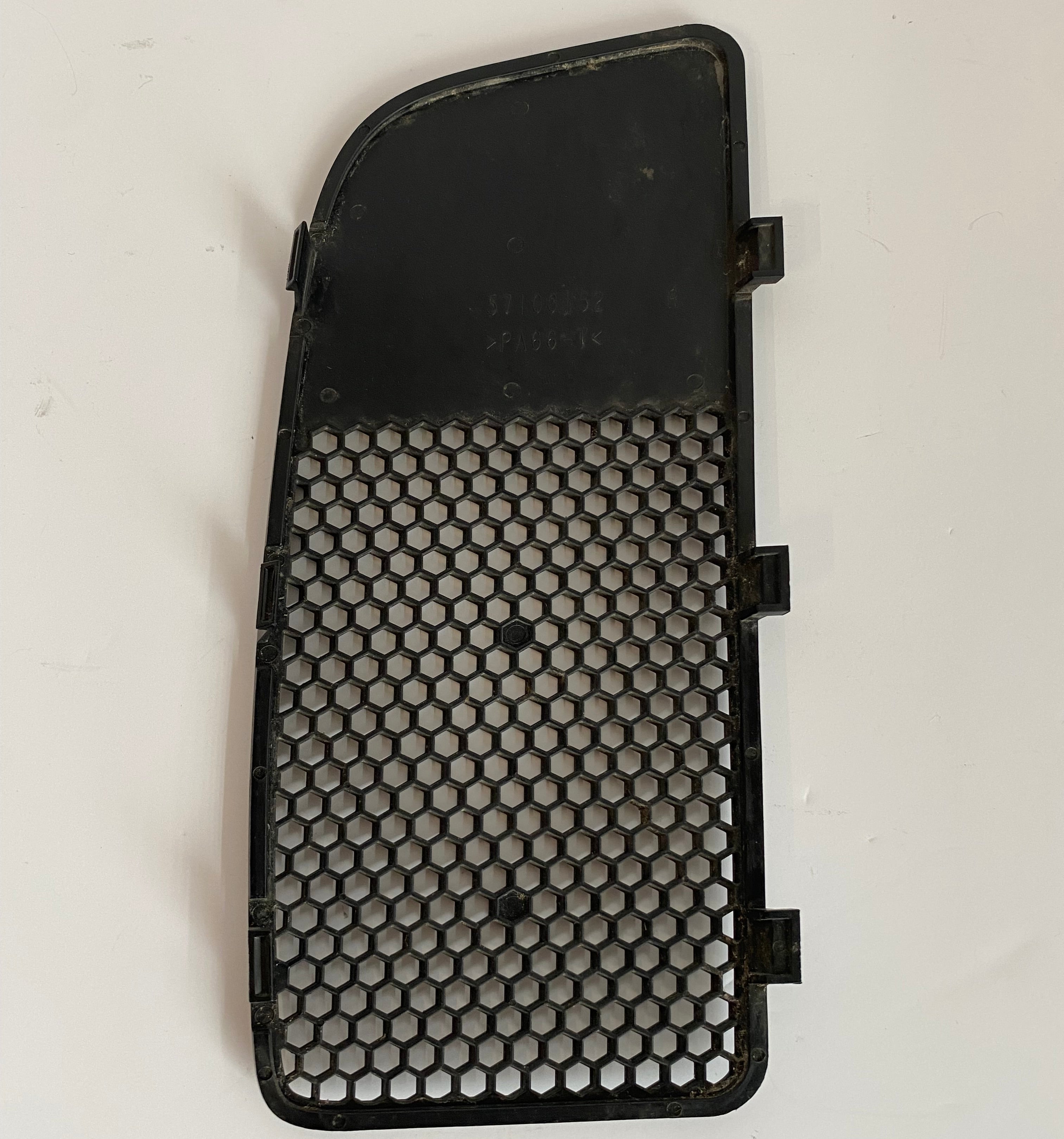 Grille droite radiateur eau Touring Harley Davidson REF OEM 57100152