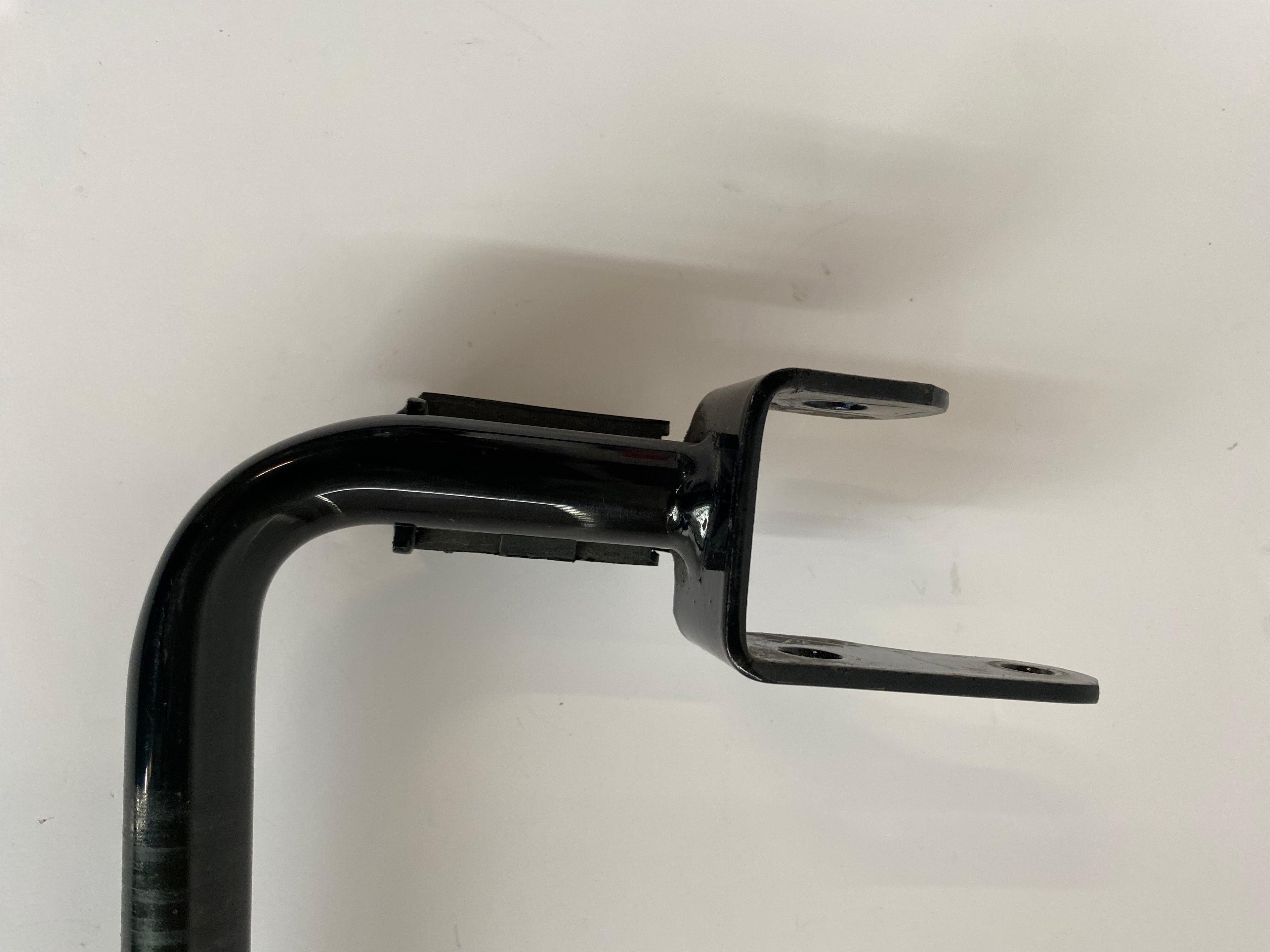 Barre support sacoche droite Touring Harley Davidson REF OEM 90202682A