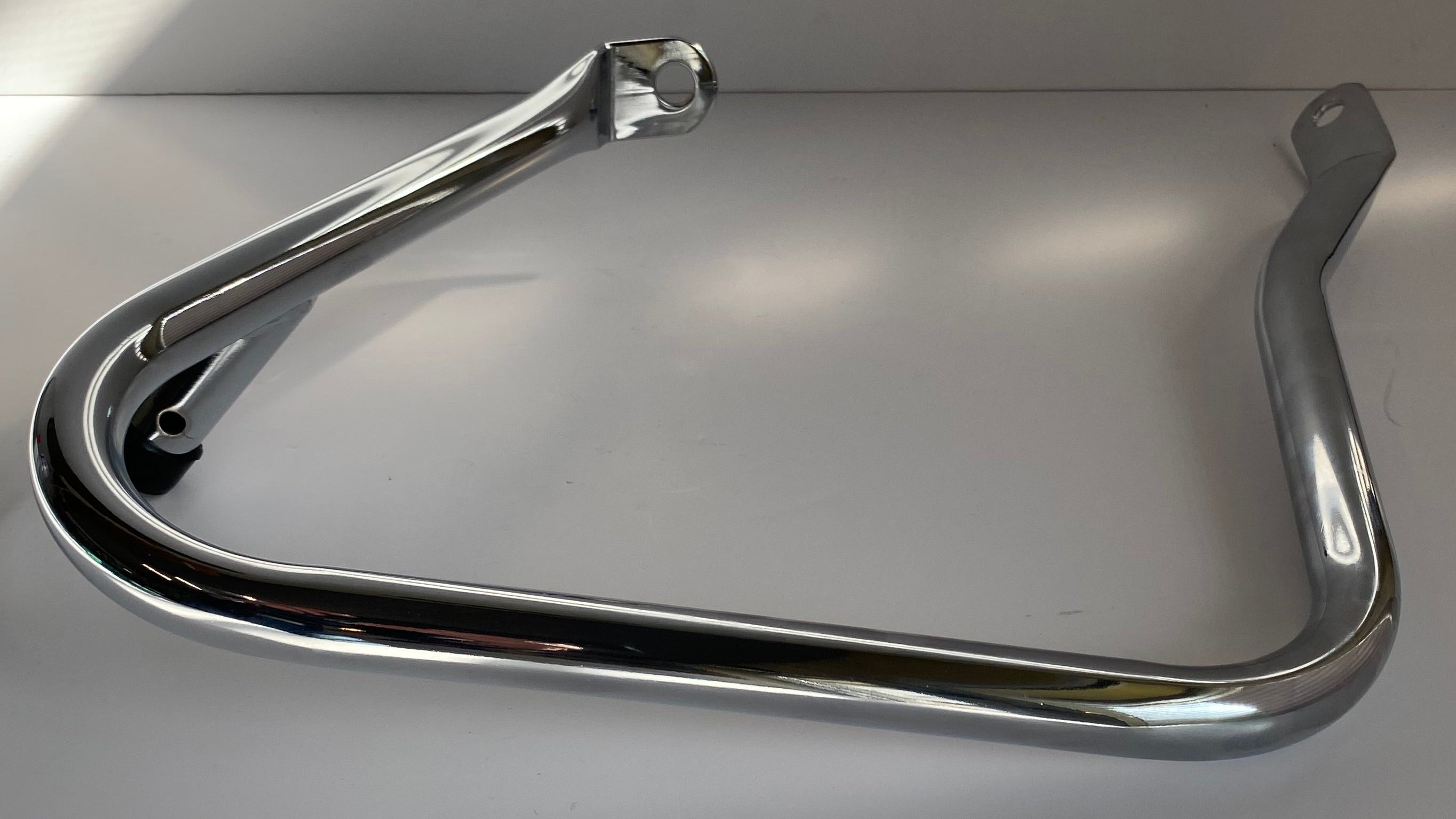 Barre de protection sacoche gauche Touring Harley Davidson REF OEM 90200506