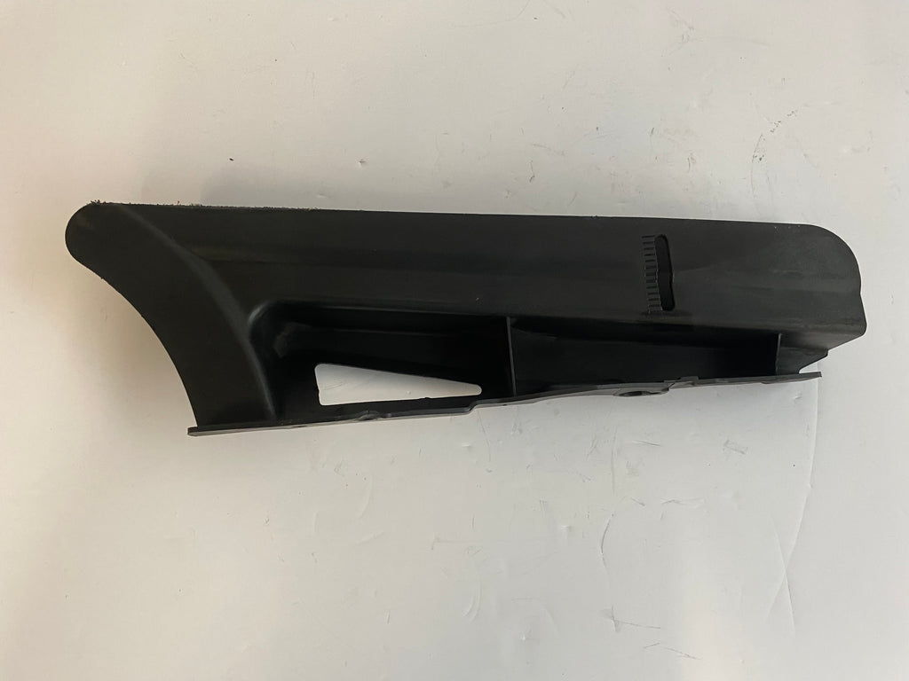 Pare courroie inférieur Touring Harley Davidson REF OEM 60386-04
