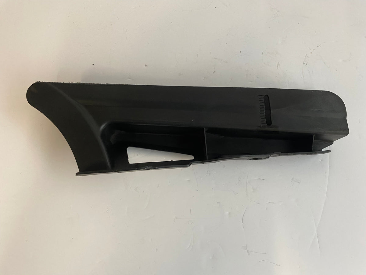 Pare courroie inférieur Touring Harley Davidson REF OEM 60386-04