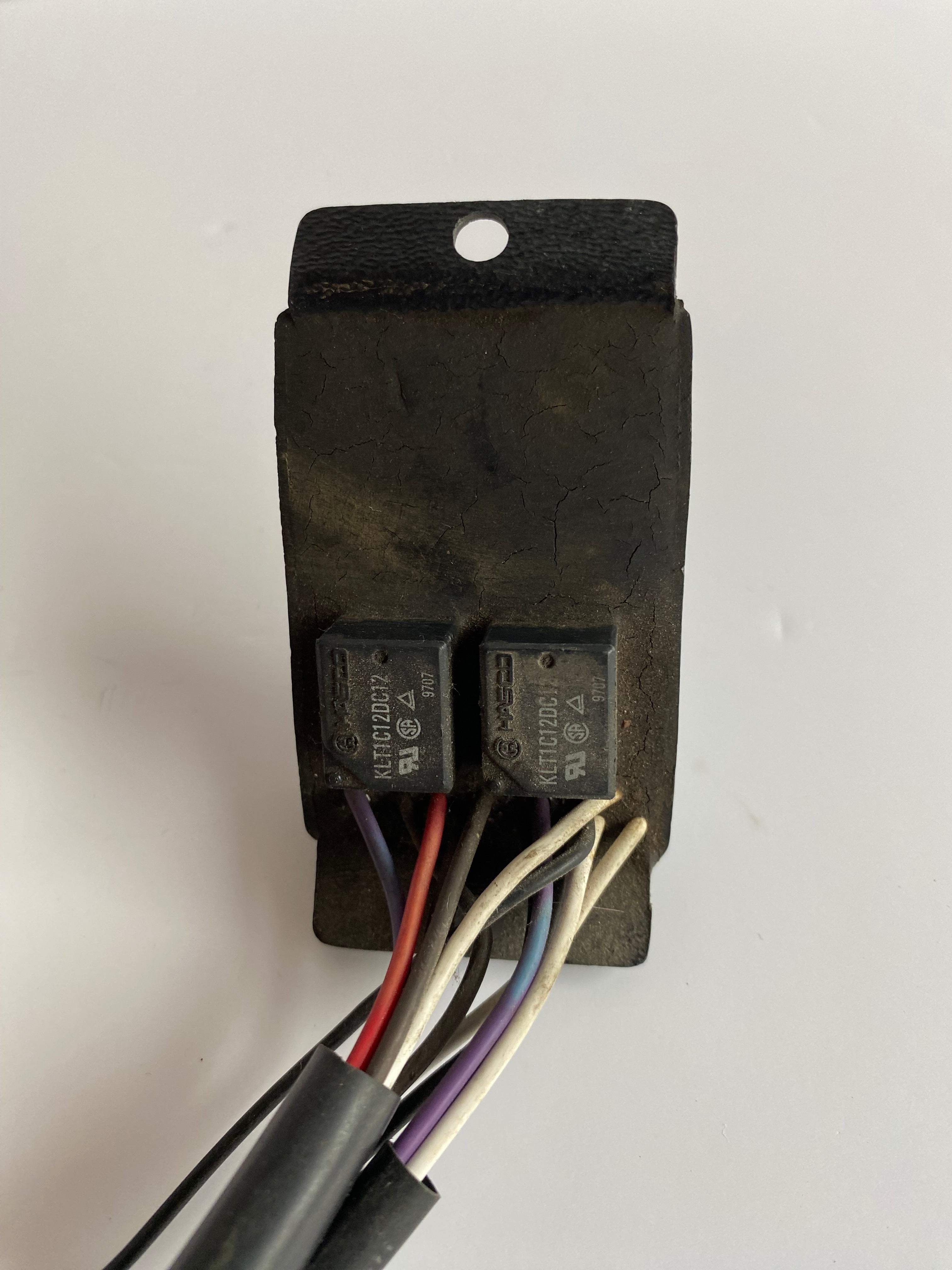 Harley Davidson central flasher and brake control module REF OEM 68864-98