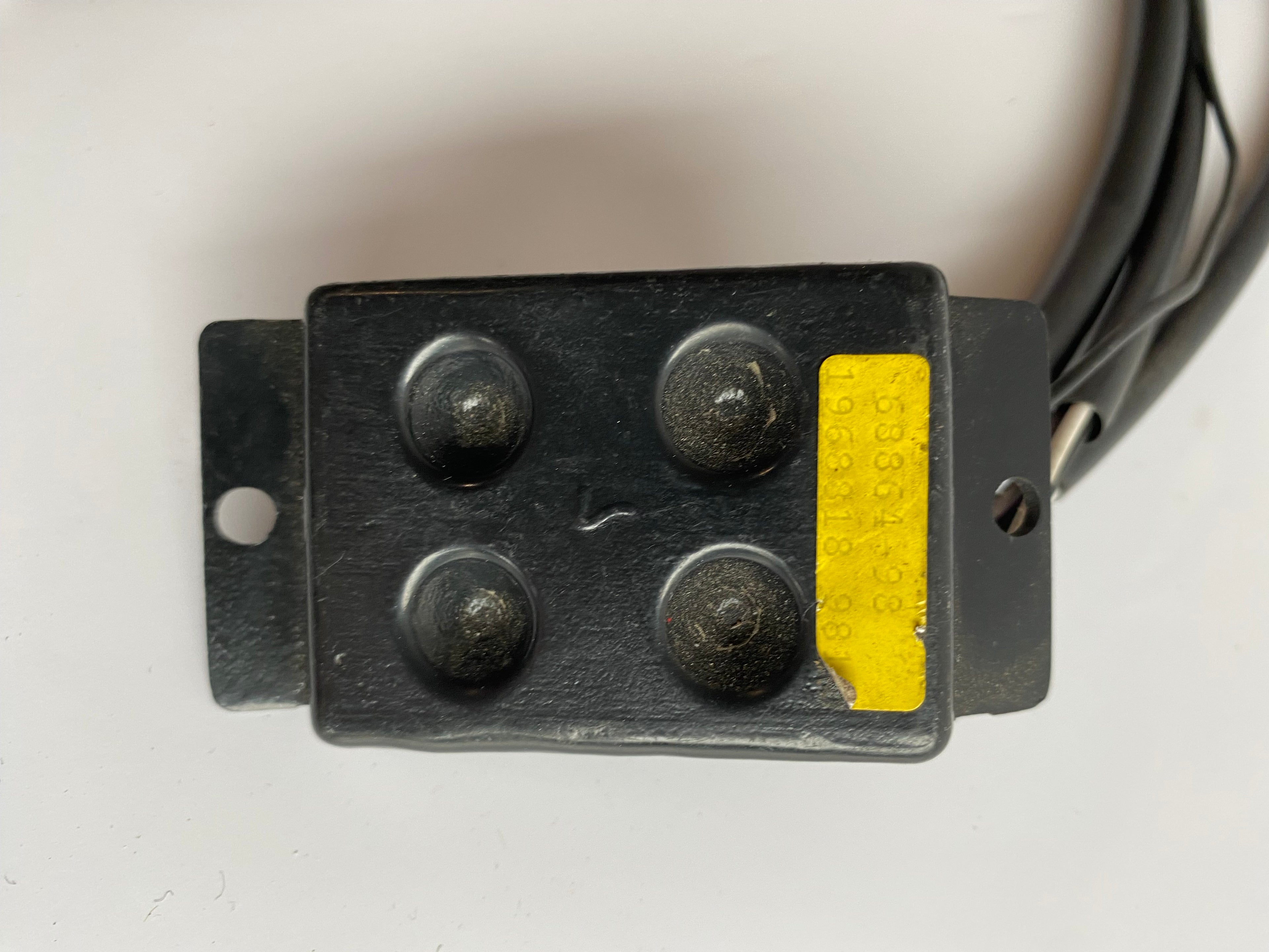 Harley Davidson central flasher and brake control module REF OEM 68864-98