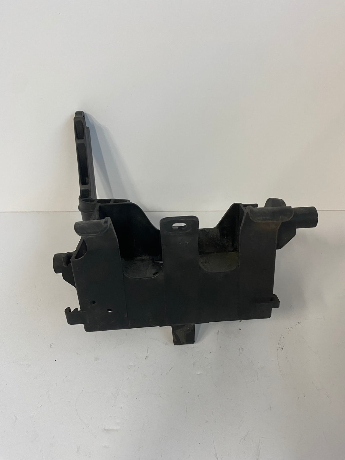 Support de batterie Touring 2008 Harley Davidson REF OEM 66281-08