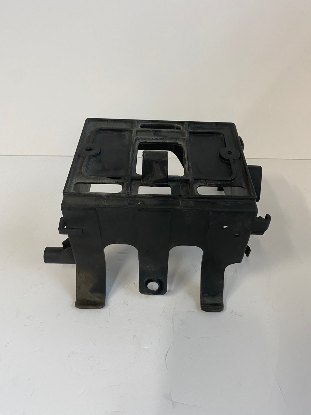 Support de batterie Touring 2008 Harley Davidson REF OEM 66281-08