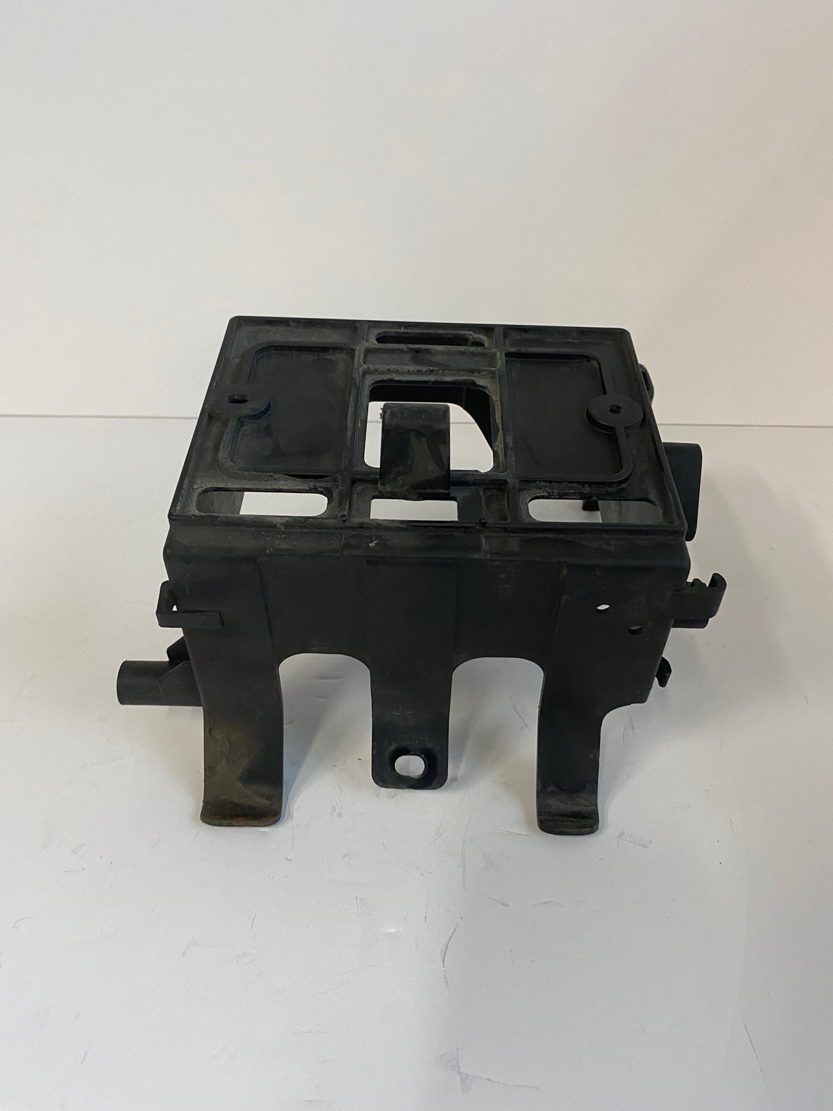 Support de batterie Touring 2008 Harley Davidson REF OEM 66281-08