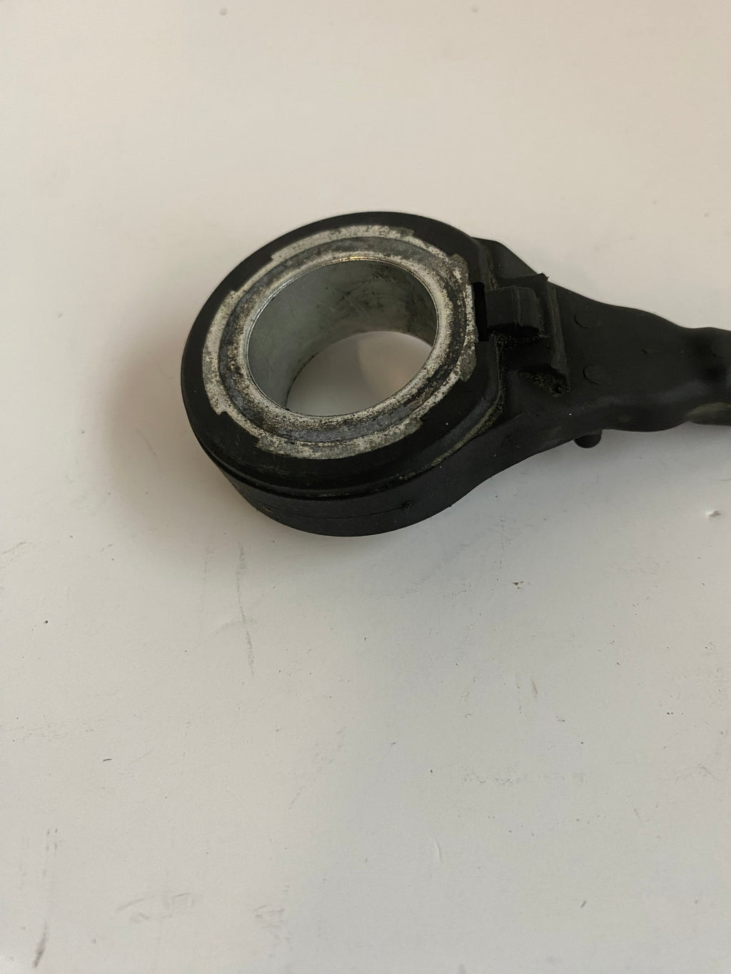 Capteur frein ABS arrière Touring et Softail Harley Davidson REF OEM 40615-08