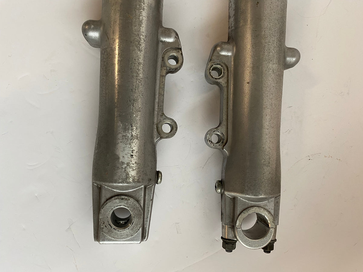 Jeu de fourreaux de fourche 41 mm Touring Harley Davidson REF OEM 46502-09 & 46495-09