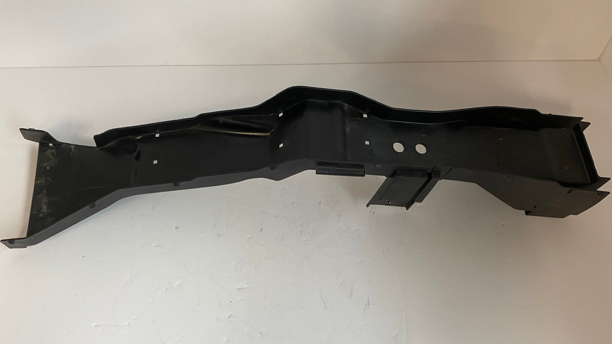 Gouttière inférieur faisceau électrique Touring Harley Davidson REF OEM 70980-08
