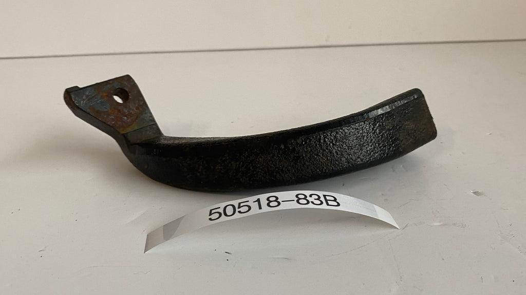 Support de marche pied pilote droit Touring Harley Davidson REF OEM 50518-83B