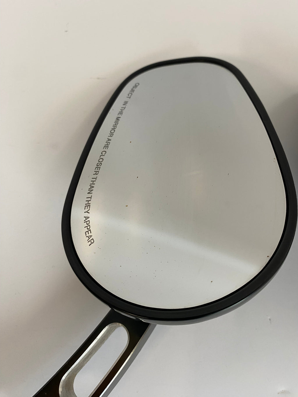 Jeu de rétroviseurs Edge Cut noirs aftermarket Harley Davidson