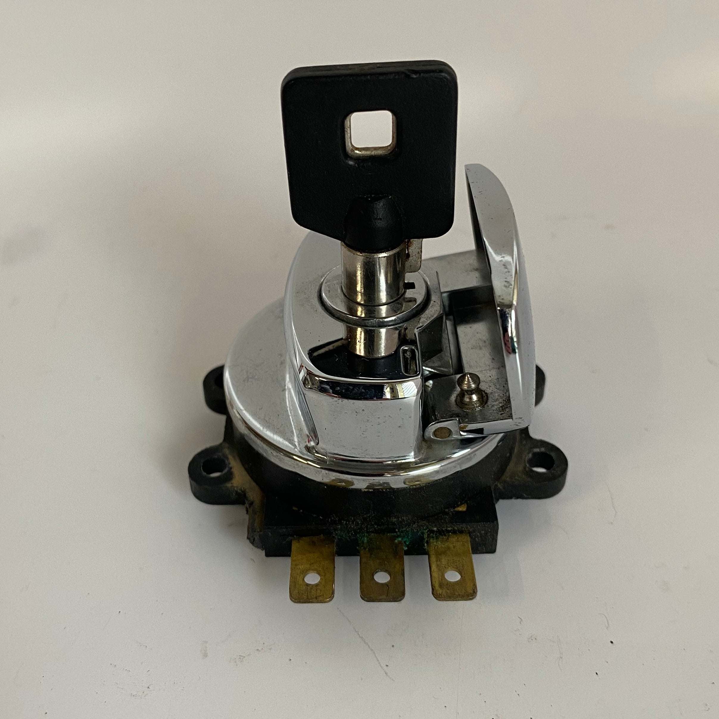 Contacteur à clé Aftermarket Harley Davidson REF OEM 71450-04