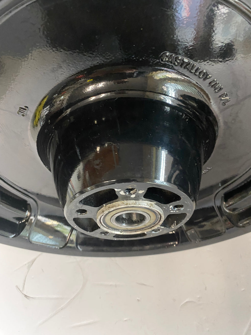 Jeu de roues noires 16 pouces avant et arrière Touring Harley Davidson REF OEM 41132-08 & 43585-08