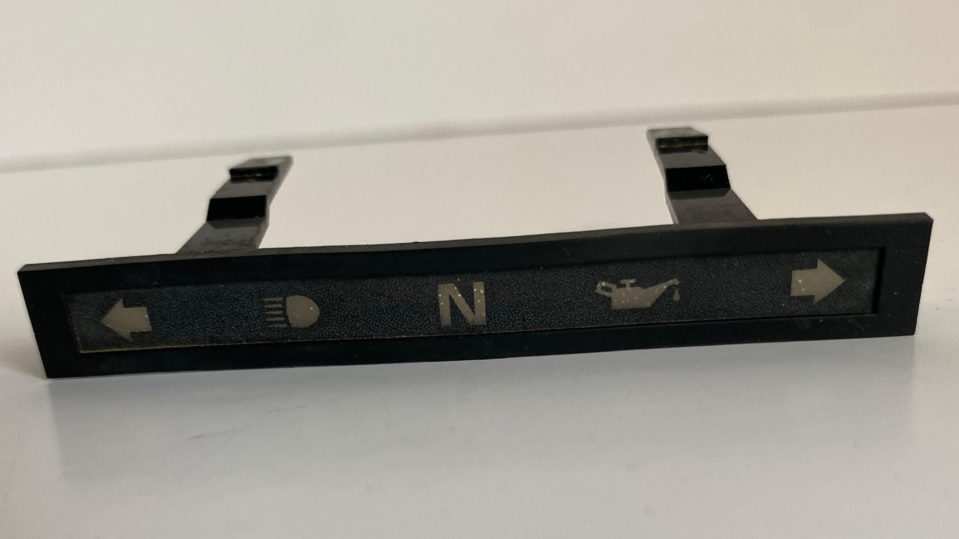 Vitre barrette de voyants Harley Davidson REF OEM 68112-99A