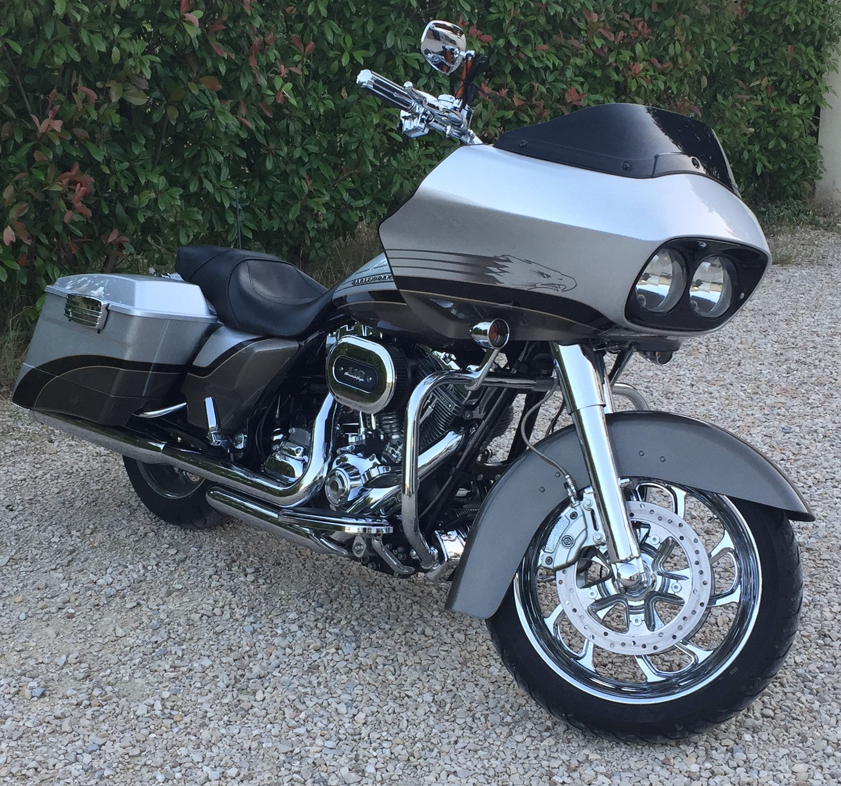 Pare prise origine Touring Road Glide CVO Harley Davidson REF OEM 57988-09