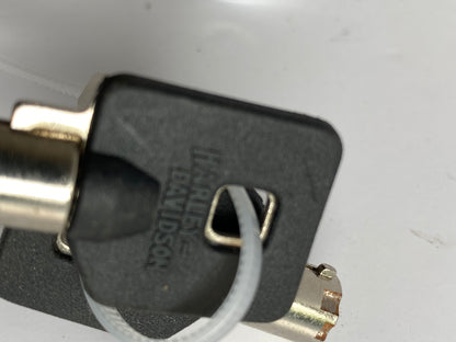 Serrure de tour pak & 2 clés Touring Harley Davidson REF OEM 53848-00