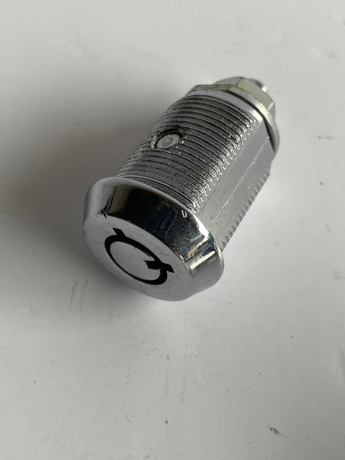 Serrure de tour pak & 2 clés Touring Harley Davidson REF OEM 53848-00