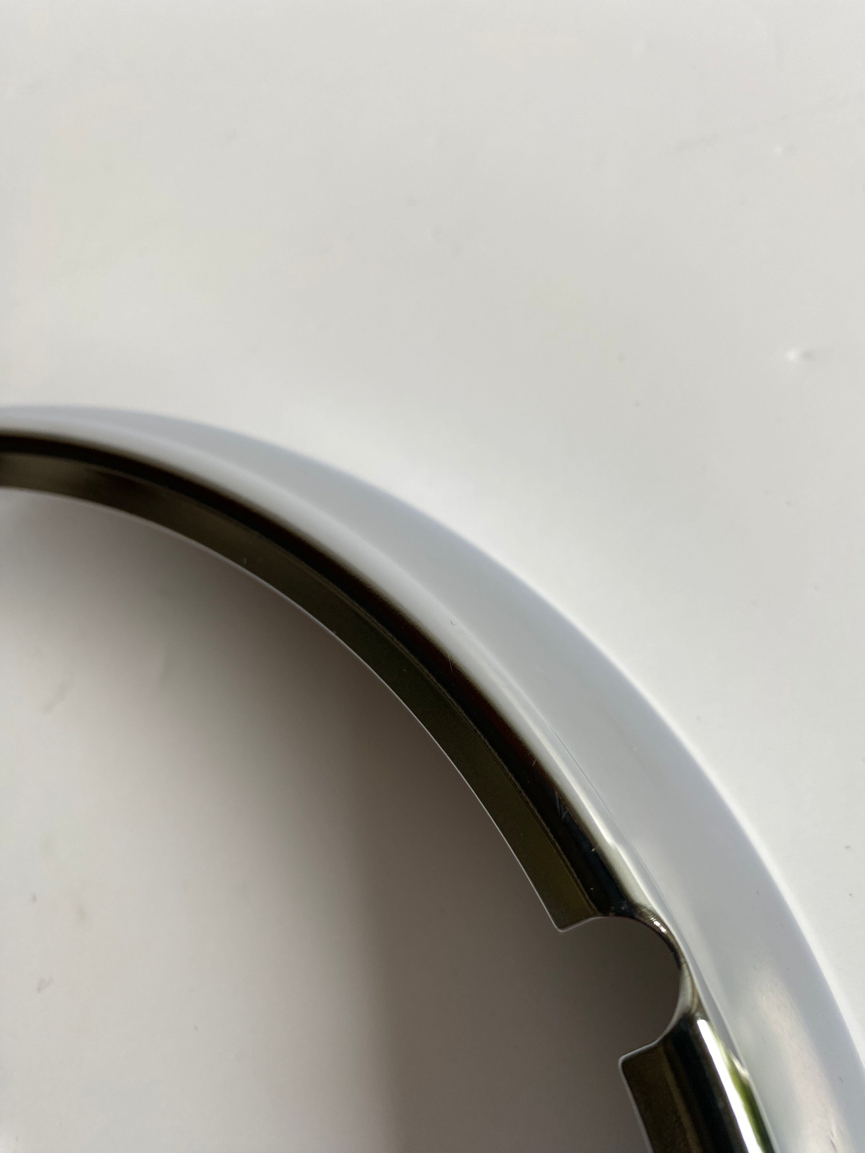 Harley Davidson 7 Zoll Chrom-Scheinwerferblende REF OEM 67712-83B