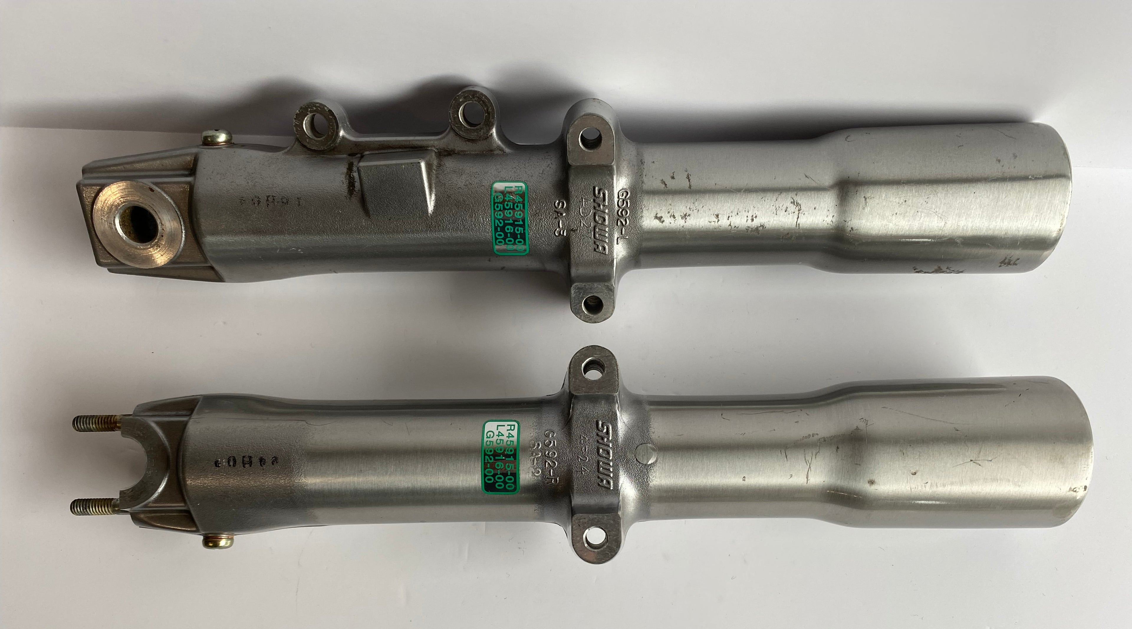 Jeu de fourreaux alu poli Harley Davidson REF OEM 45917-86 / 45918-00