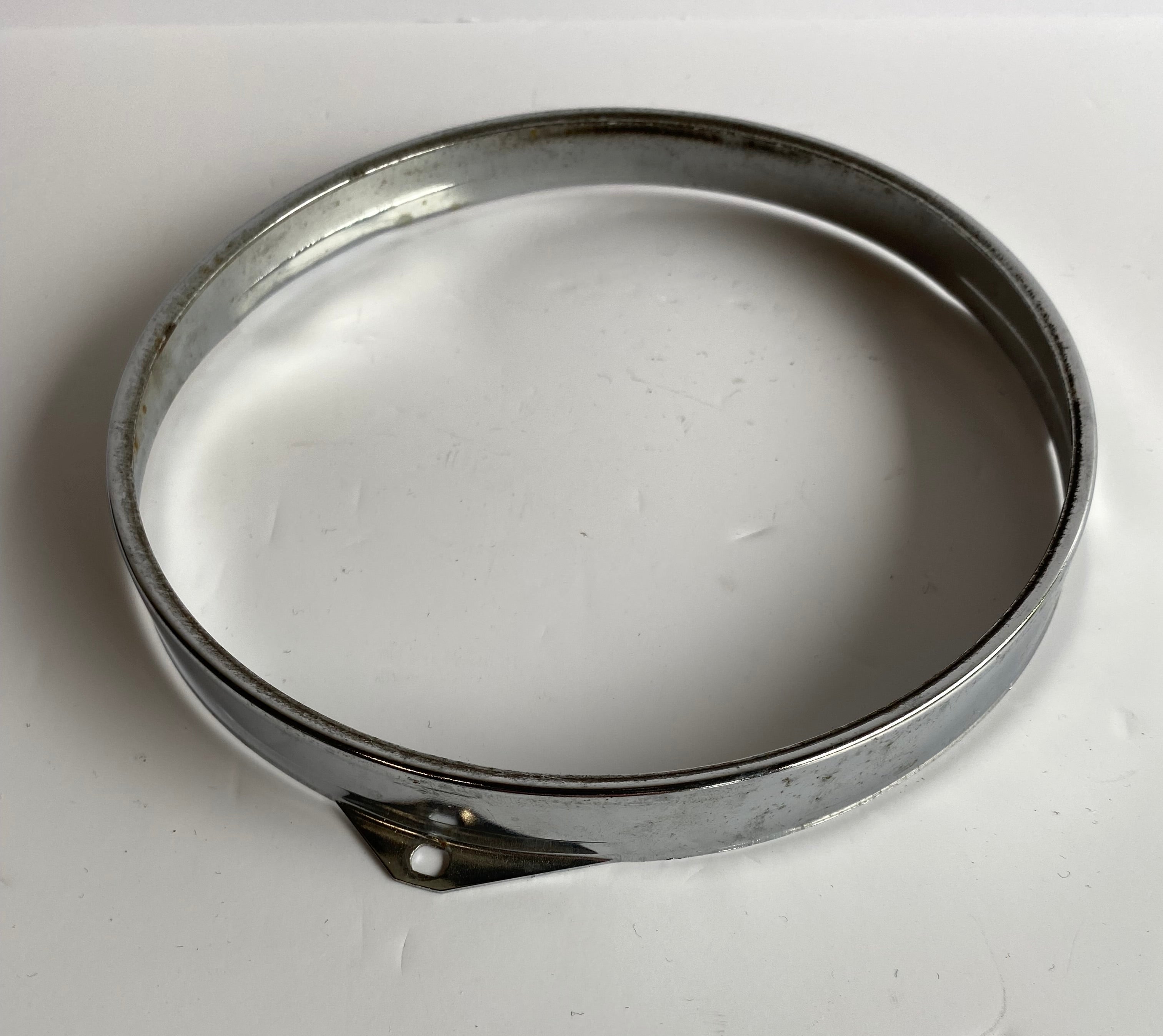 Harley Davidson 7 Zoll Scheinwerfer-Innenblende REF OEM 67716-60C