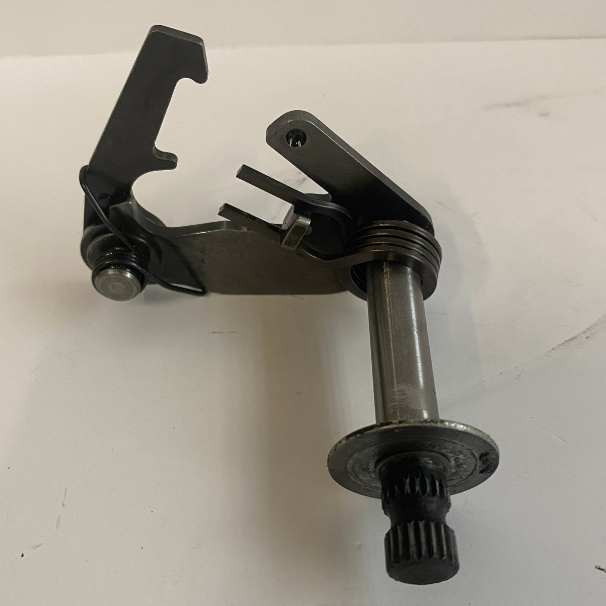 Axe de sélecteur boite à vitesses Twin Cam Harley Davidson REF OEM 34972-02B