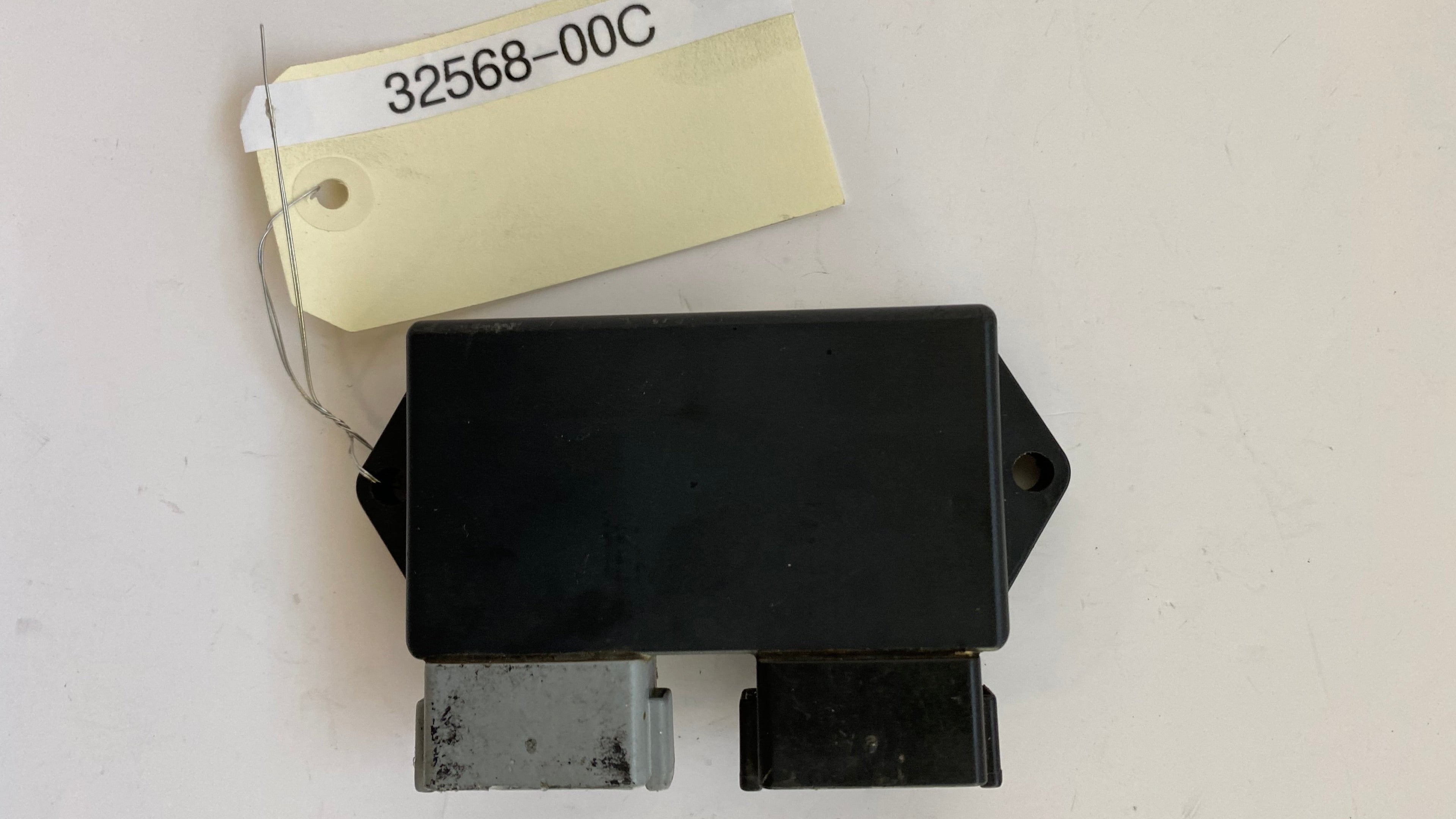 ECM ignition module allumage Harley Davidson REF OEM 32568-00C