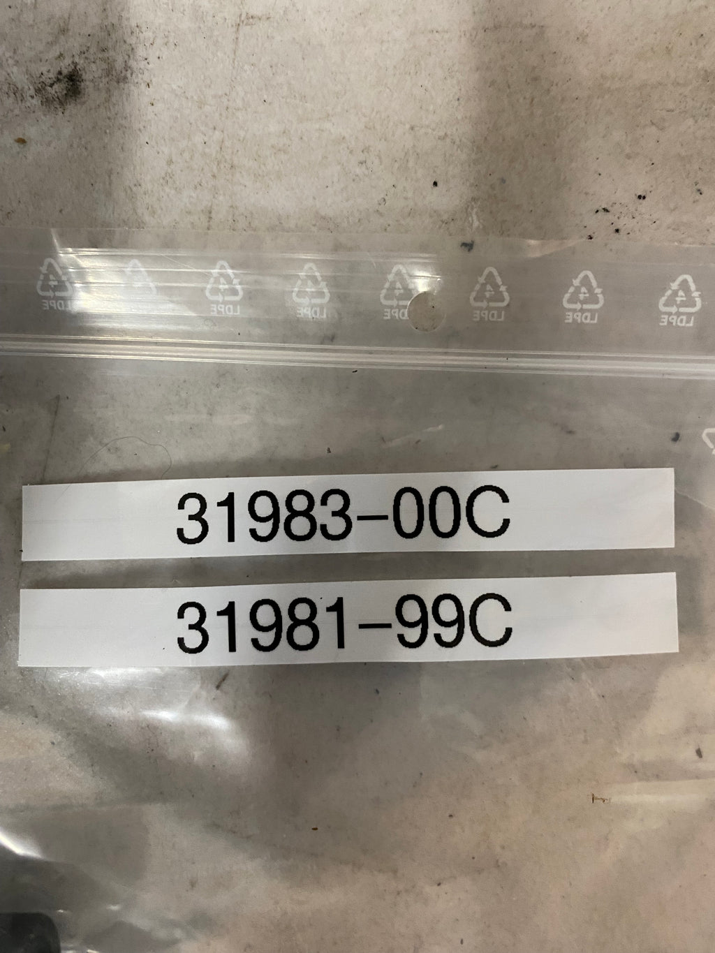 Jeu de fils de bougies Softail ou Dyna Harley Davidson REF OEM 31981-99C & 31983-00C