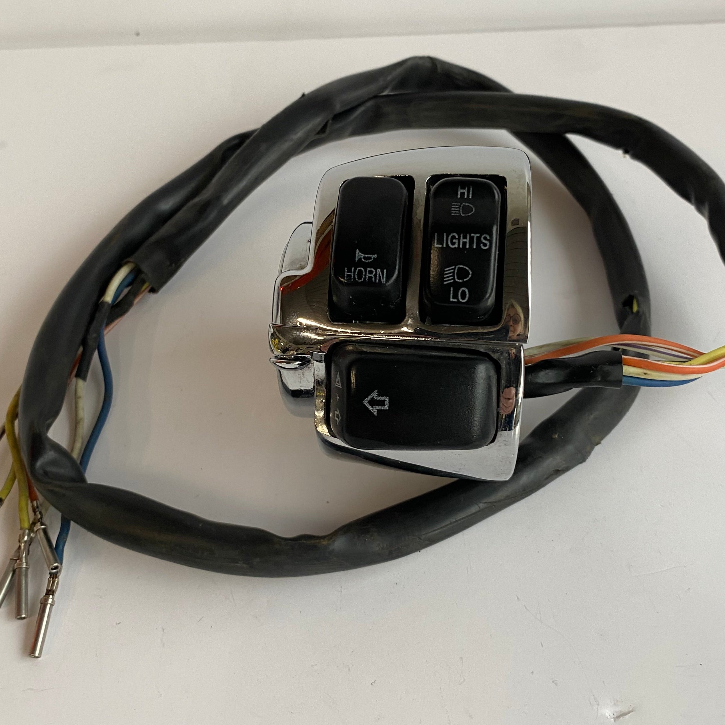 Commodo gauche chromé Harley Davidson 1996 à 2011 REF 71615-96 & 71720-03A