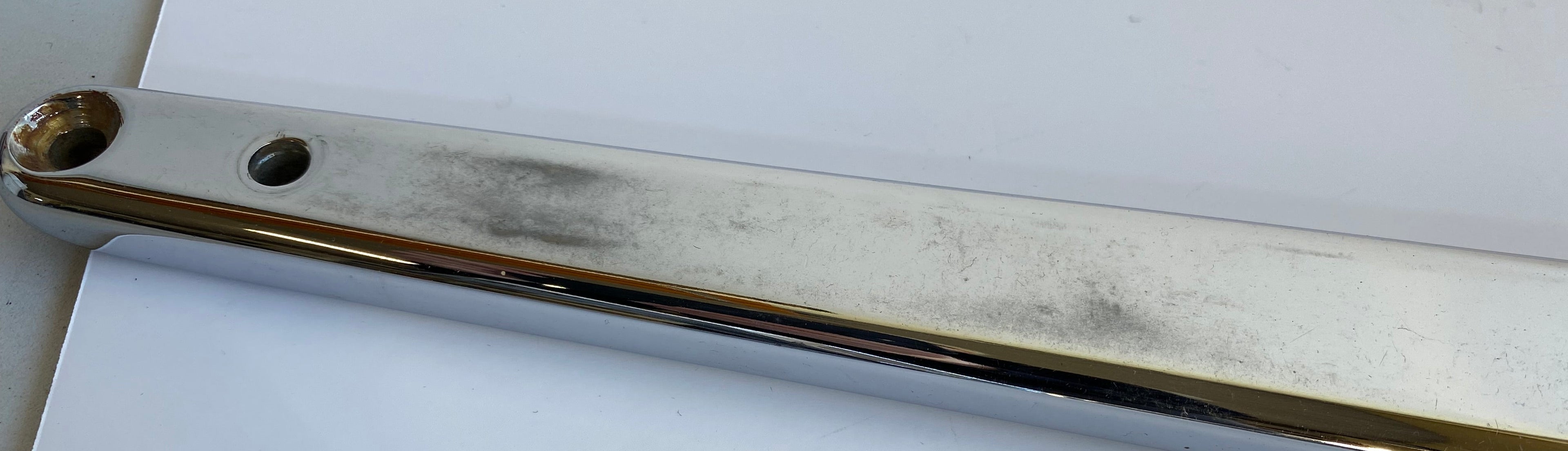 Jeu de sabres garde boue arrière Harley Davidson Softail REF OEM : 59969-86A et 59964-86A
