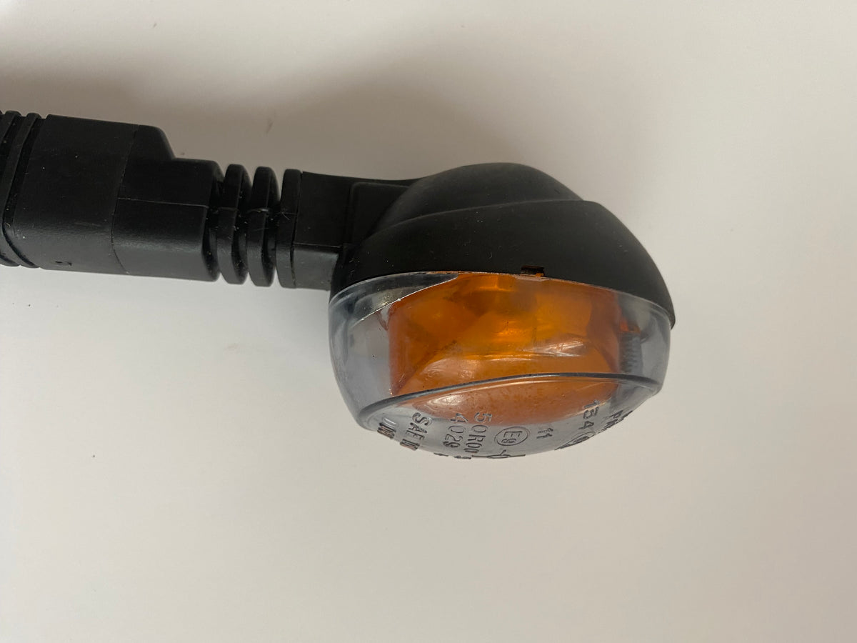 Clignotant avant droit noir Buell XB REF OEM Y0504.KA