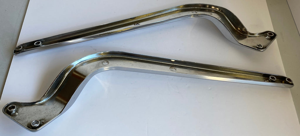 Jeu de sabres garde boue arrière Harley Davidson Softail REF OEM : 59969-86A et 59964-86A