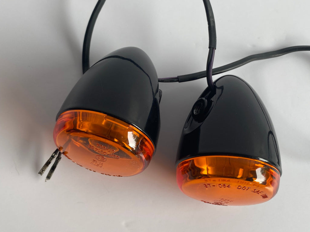 Jeu de clignotants noirs Harley Davidson REF OEM 67800908