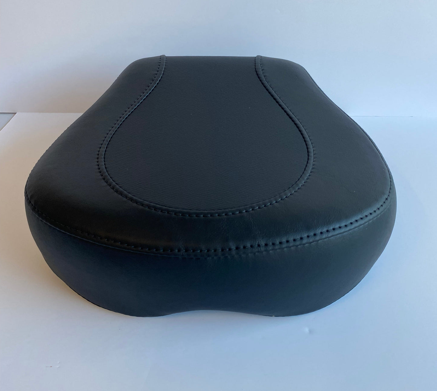 Siège passager Fat Boy 2003 anniversaire Harley Davidson REF OEM 53073-03