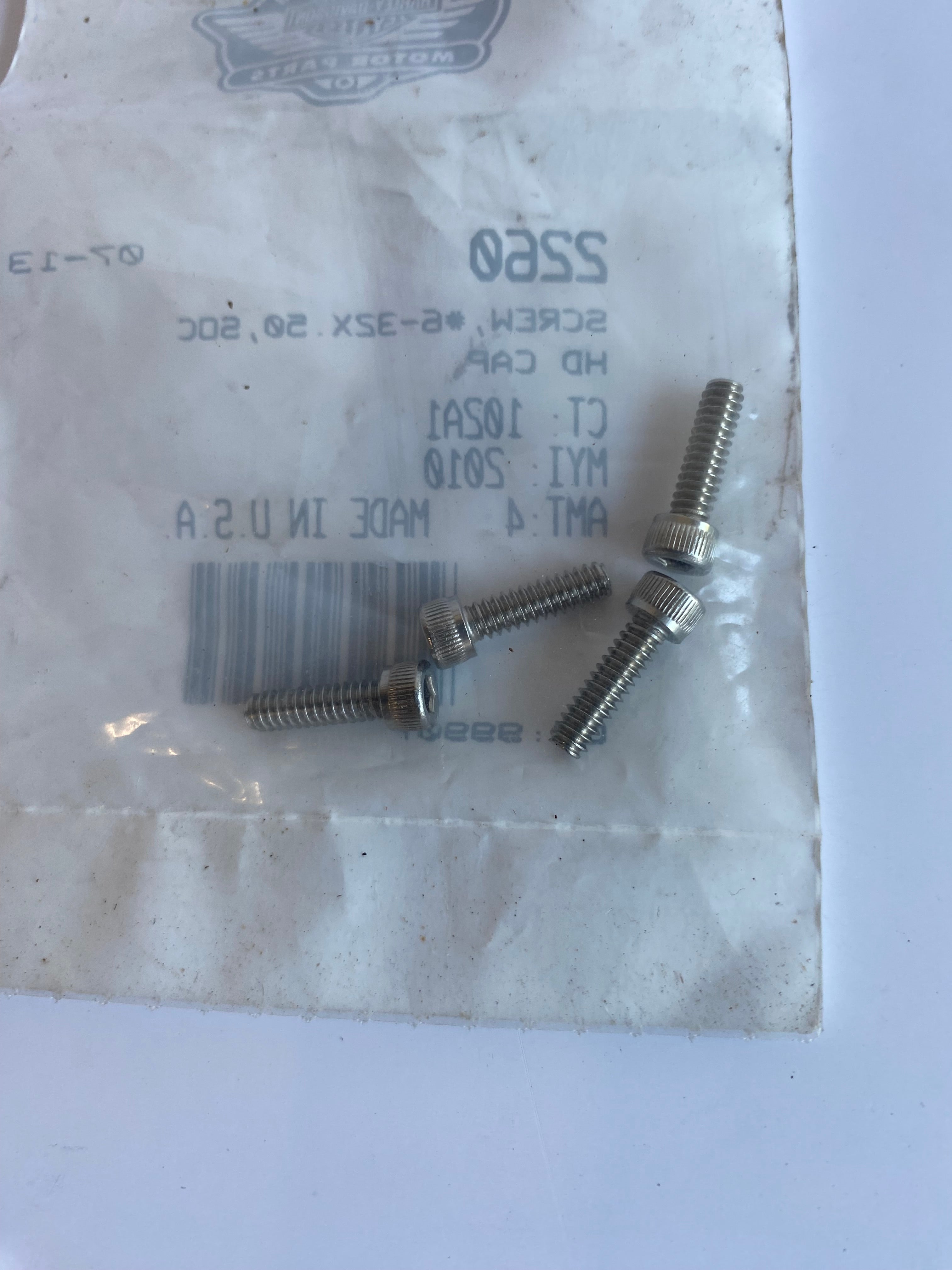 Kit de 4 vis 6-32 x 1/2 Filtre à air Harley Davidson REF OEM 2260