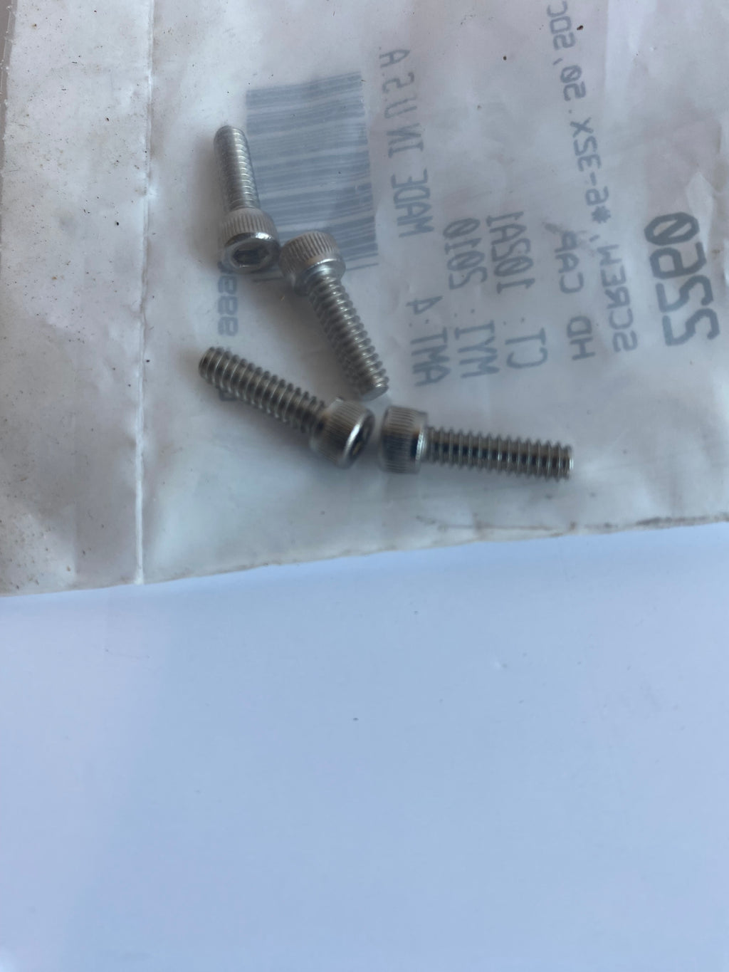 Satz mit 4 Schrauben 6-32 x 1/2 Harley Davidson Luftfilter REF OEM 2260