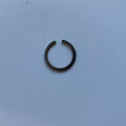 Clip axe pompe a huile Harley Davidson REF OEM 26348-36